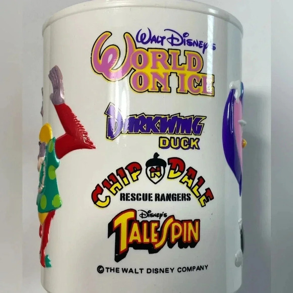 Walt Disneys World on Ice- Darkwing Duck, Chip & Dale, and Tail  Spin 1992 Cup - Picture 3 of 15